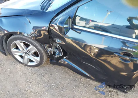 2011 Ford Fusion Sport z USA, uszkodzony, nr VIN 3FAHP0KC2BR201008